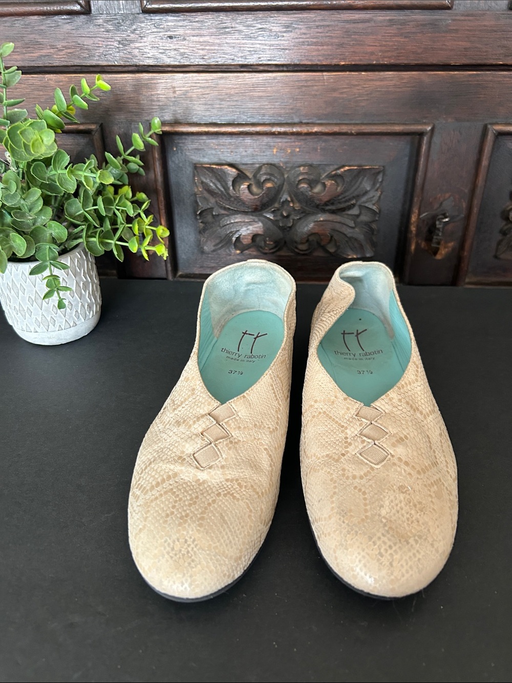Thierry Rabotin Light Beige Textured Slip-On Loafers